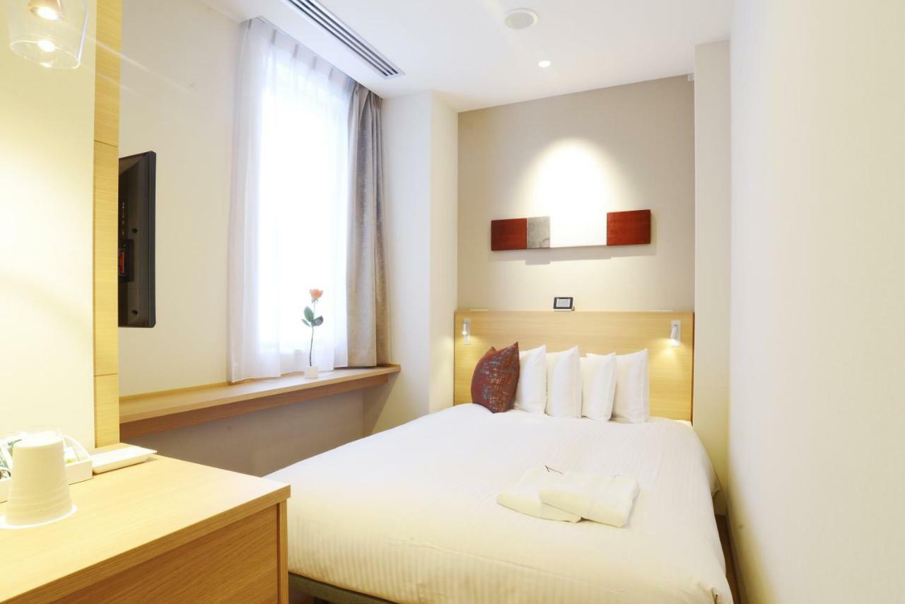 Red Roof Inn & Suites Osaka Namba Nipponbashi Exteriör bild