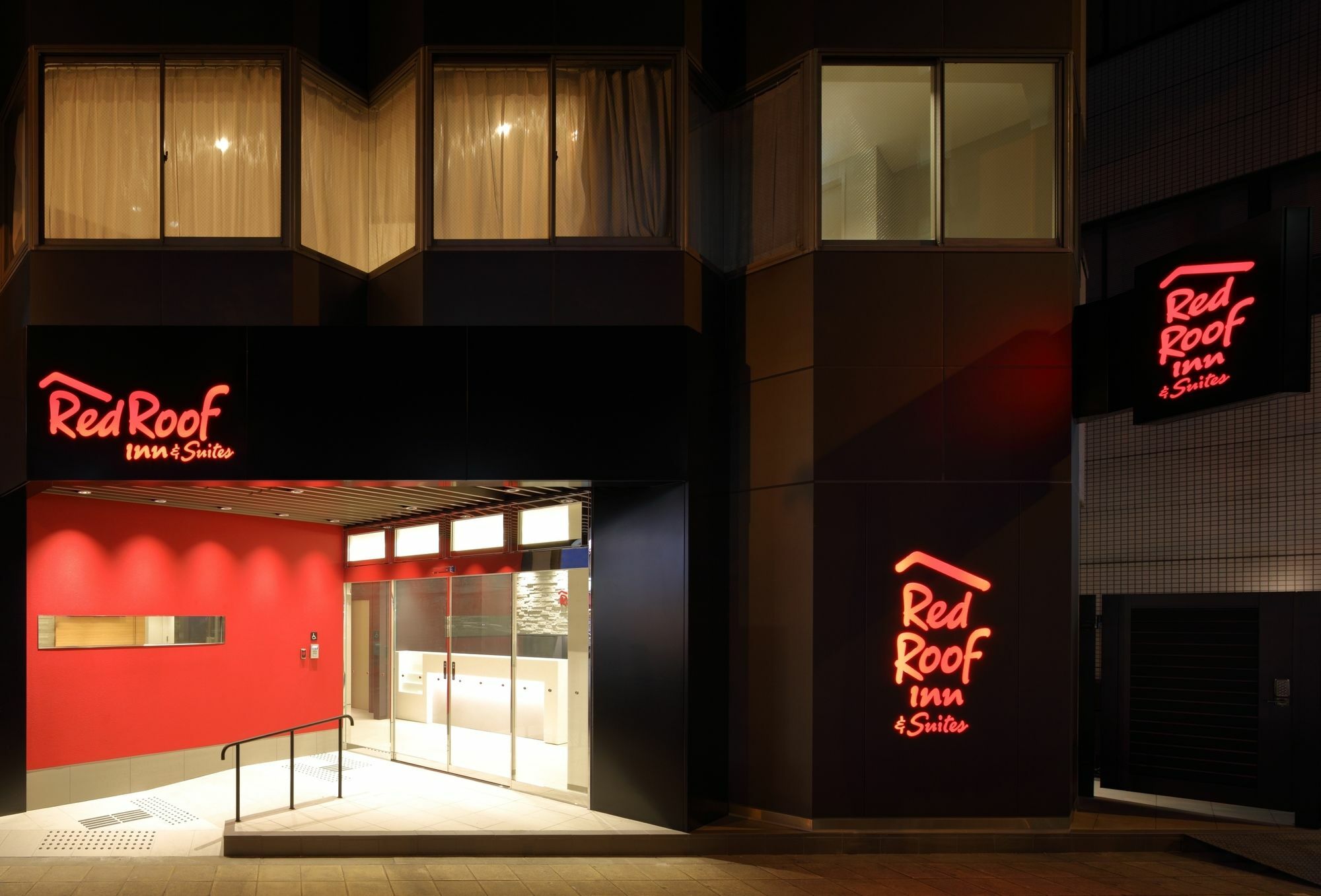 Red Roof Inn & Suites Osaka Namba Nipponbashi Exteriör bild