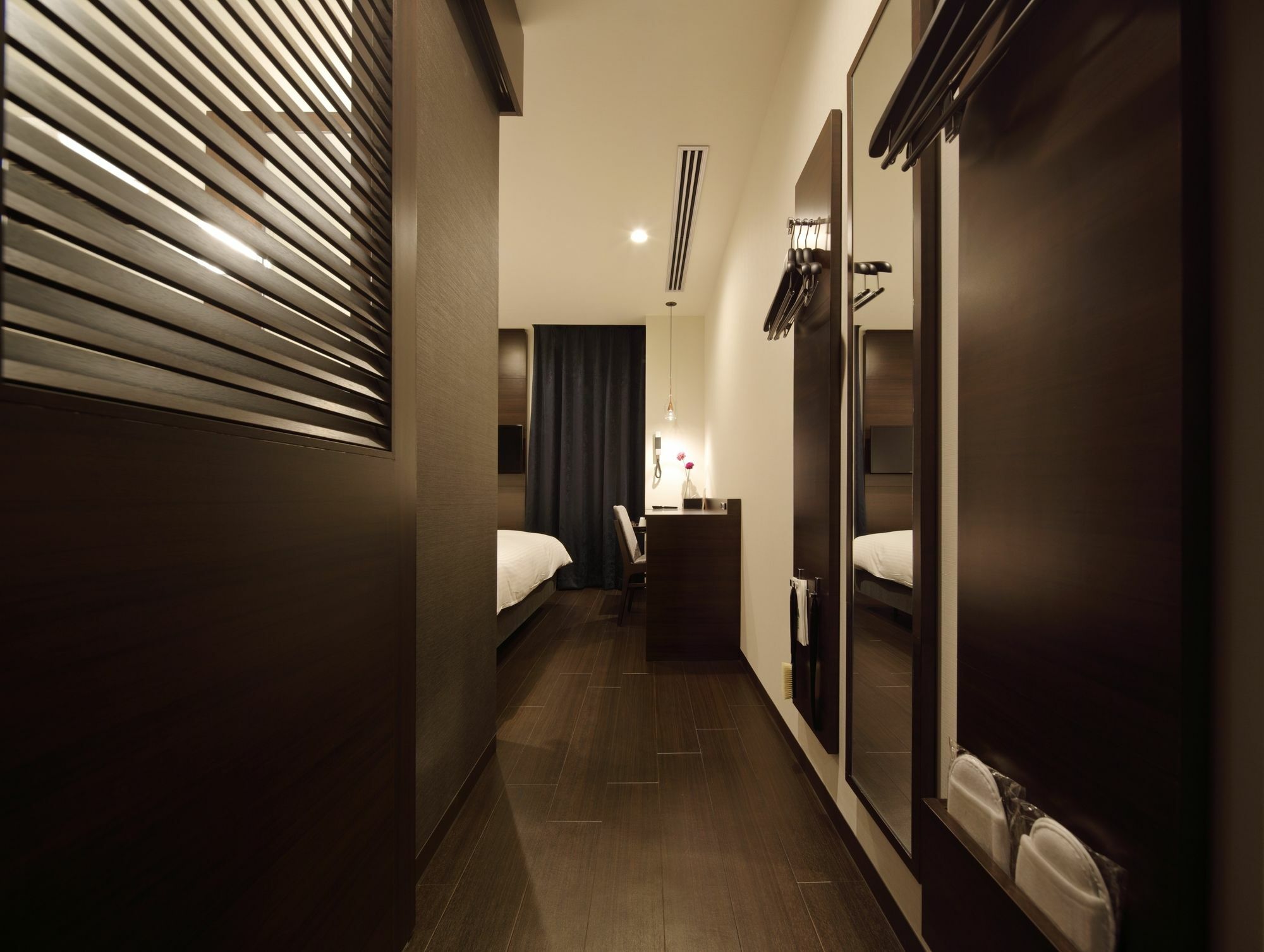 Red Roof Inn & Suites Osaka Namba Nipponbashi Exteriör bild