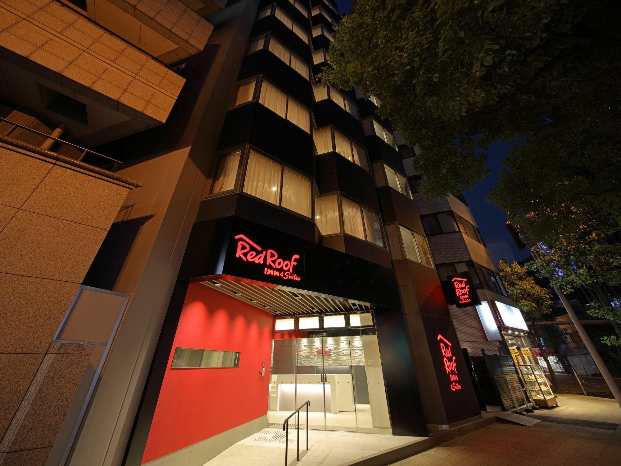 Red Roof Inn & Suites Osaka Namba Nipponbashi Exteriör bild